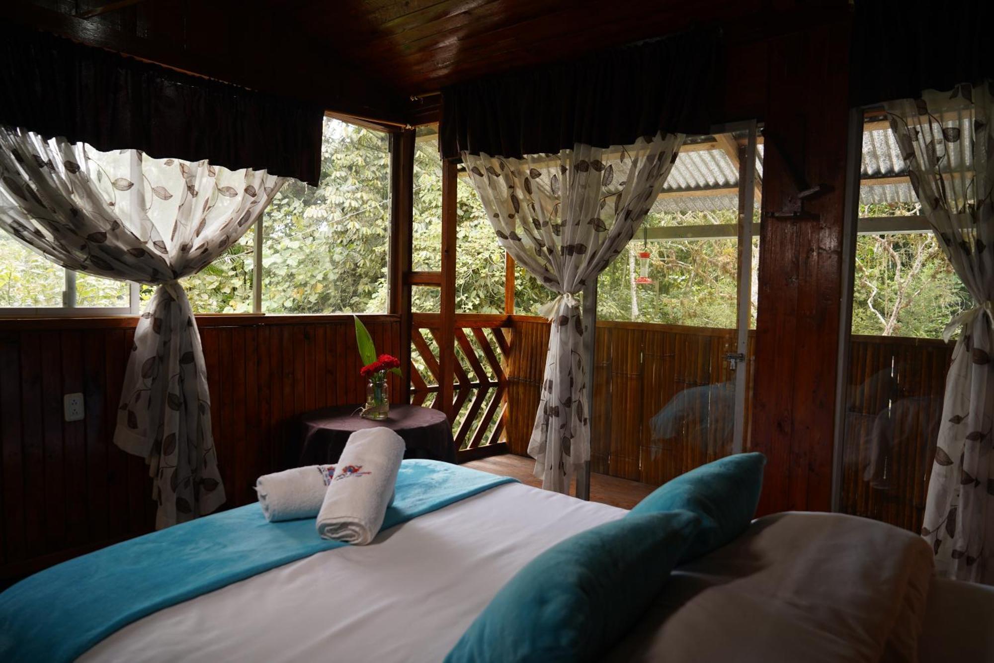 Mindo Glambird Glamping & Lodge المظهر الخارجي الصورة